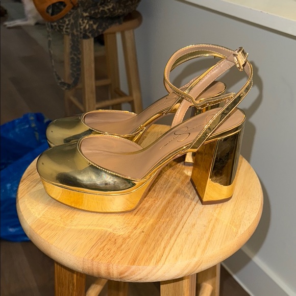 Gold Jessica Simpson heels - Picture 3 of 3